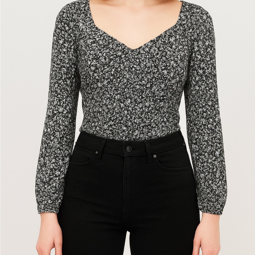 Monochrome floral blouse